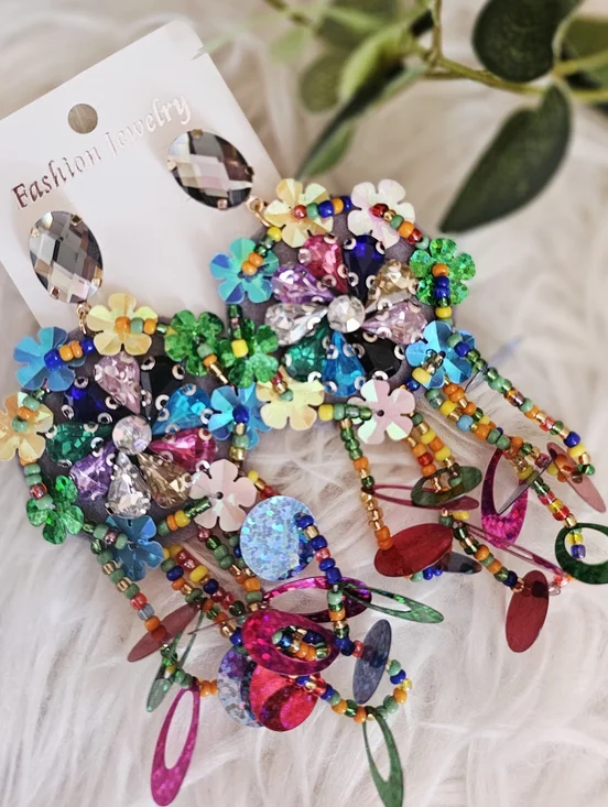 Gorgeous Beaded & Crystal Earrings Set - Picture 5 of 5